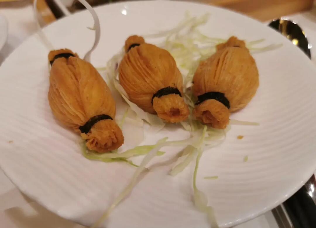 球员技术精湛，奏出华美乐章的简单介绍