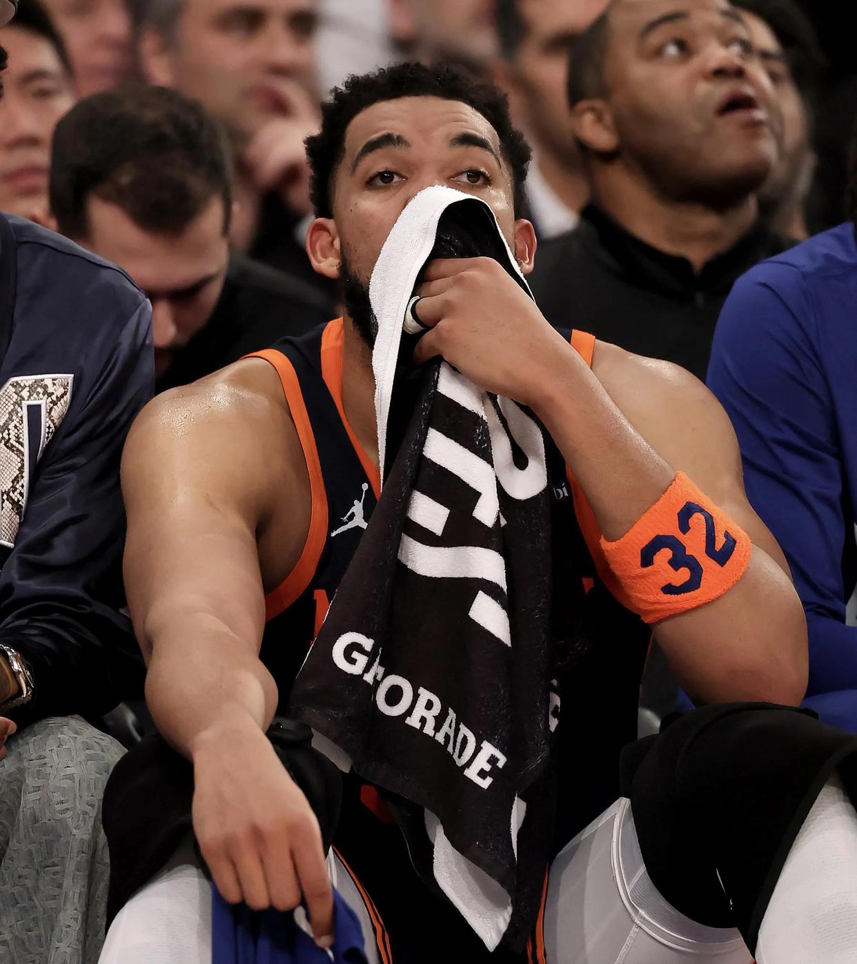 猛龙逆转独行侠，布伦森状态火热