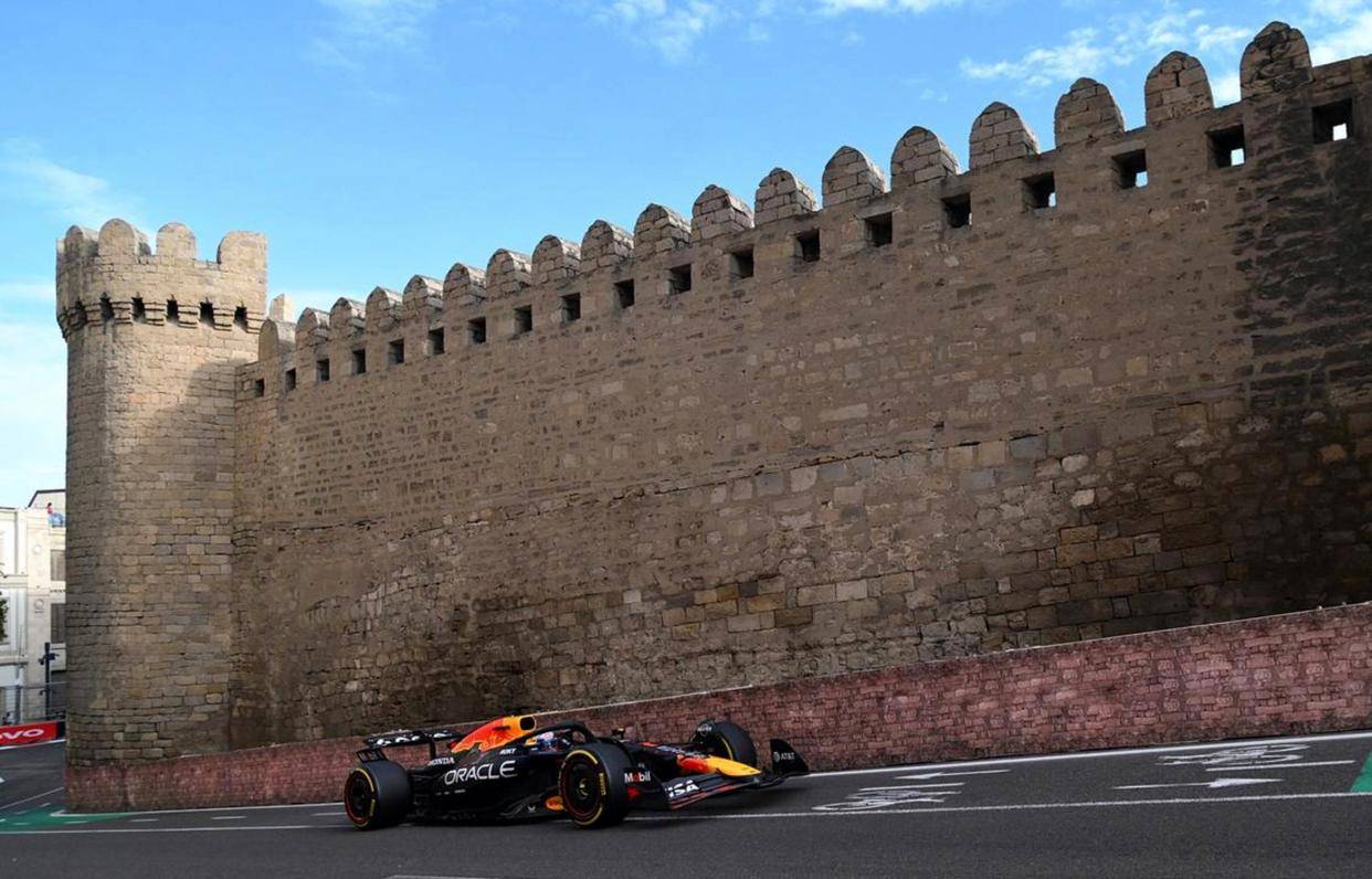 阿斯顿马丁鏖战哈斯车队，勒克莱尔点燃赛场的简单介绍